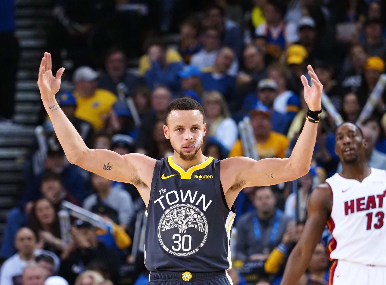 场对决中展 场对决中展